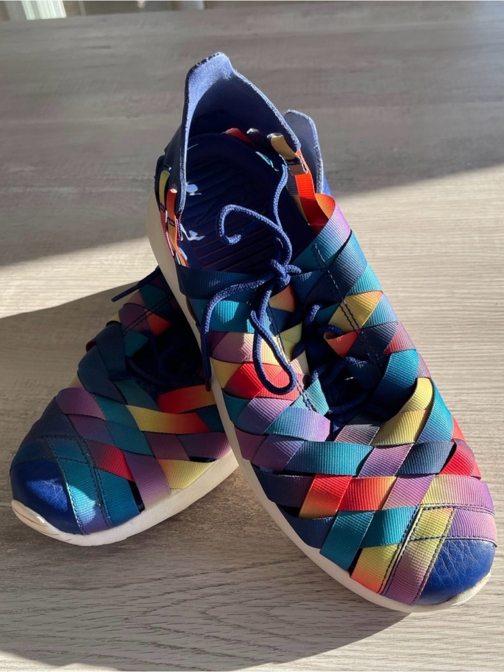 Nike Roshe Run Woven limited release rare mulit color rainbow Galaxy size 9